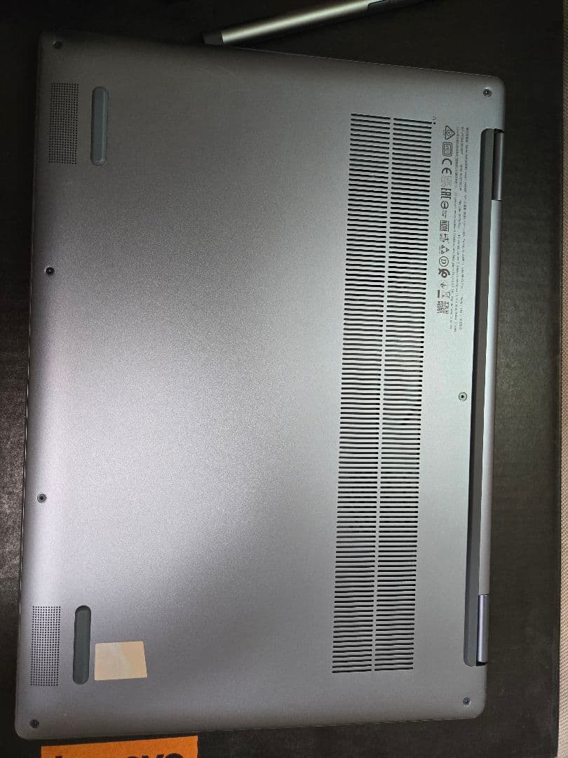 美品Lenovo Yoga 770 有機EL 2-in-1AMD Ryzen 7