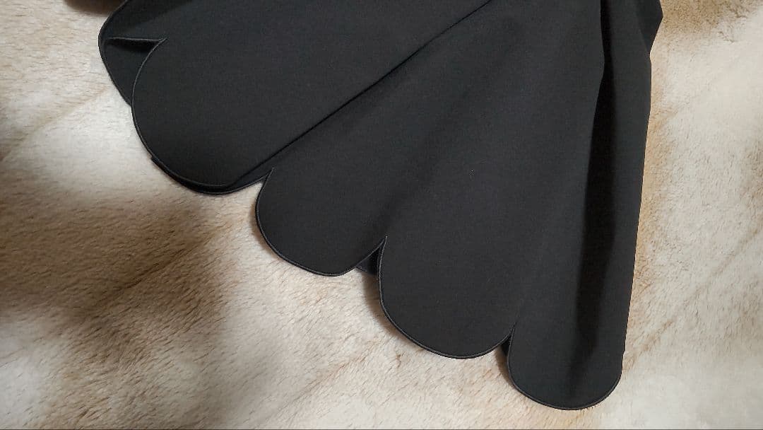 le phil SOLOTEXブロードスカラップキャミソール ブラック ルフィル