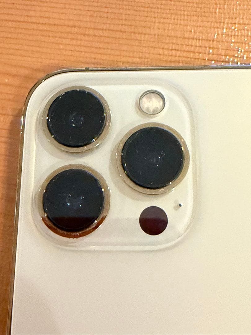 Apple iPhone 13 Pro Gold 本体 無音シャッター