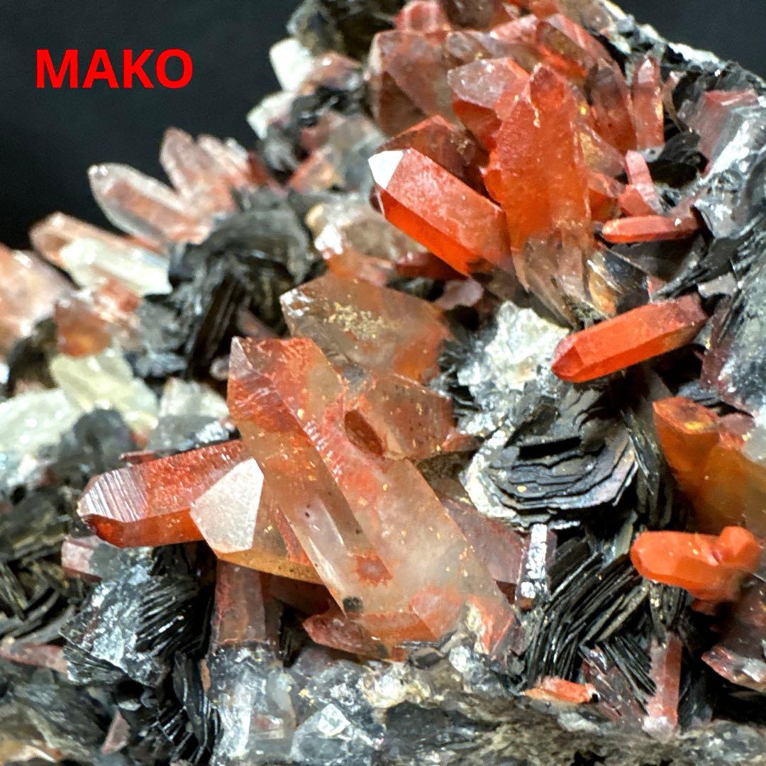 M1794☆アイアンローズ共生赤水晶クラスター1.7Kg☆広東省産☆N20720