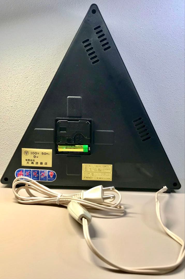 美品 希少 置時計（三角型） ネオンライト レトロ 大嶋漆器店有限会社