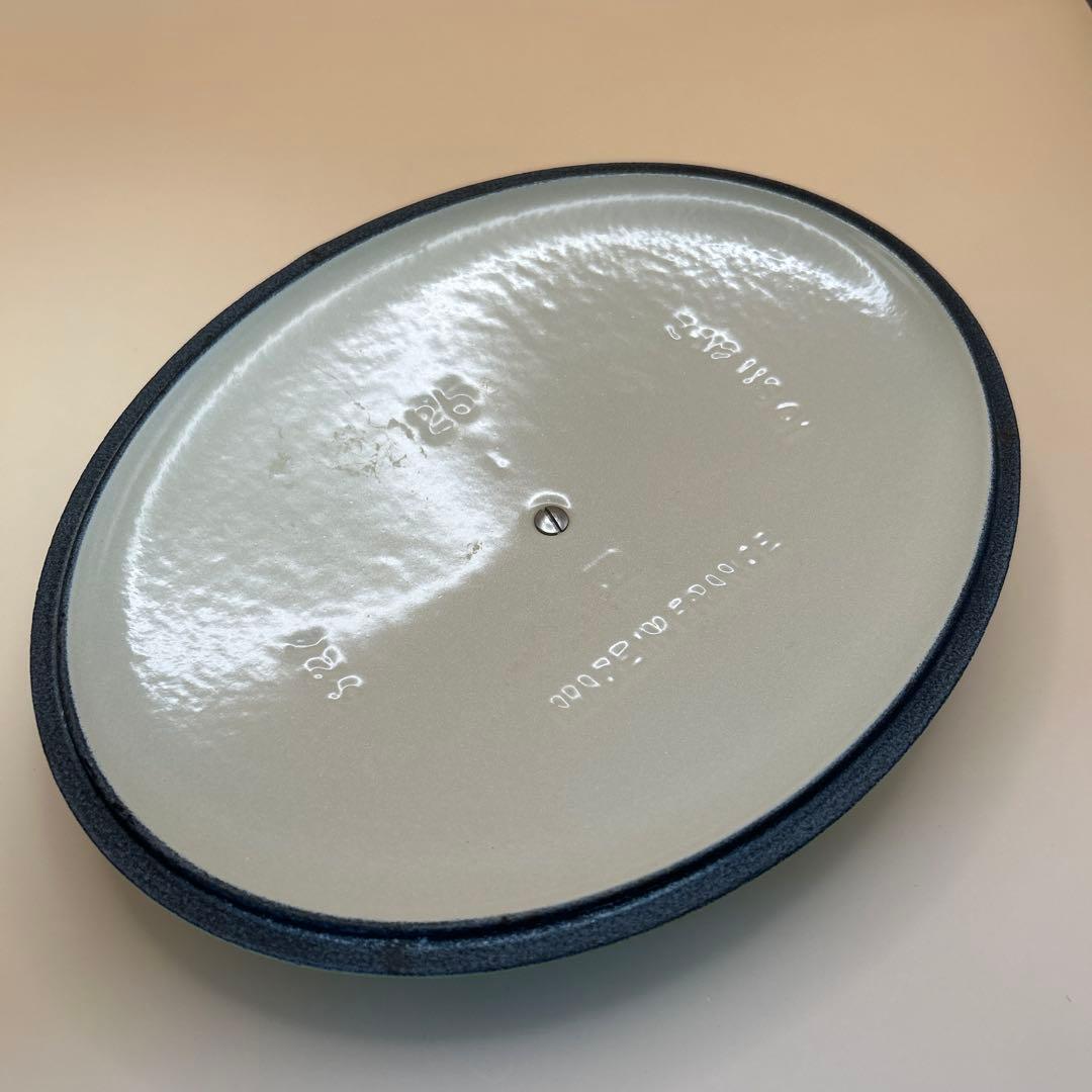 Le Creuset ライトグリーン オーバル鍋　25cm