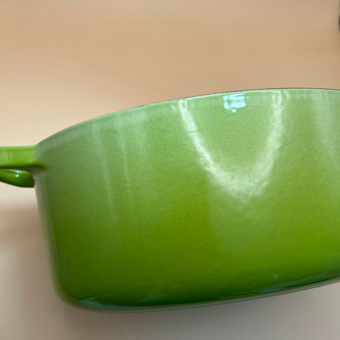 Le Creuset ライトグリーン オーバル鍋　25cm