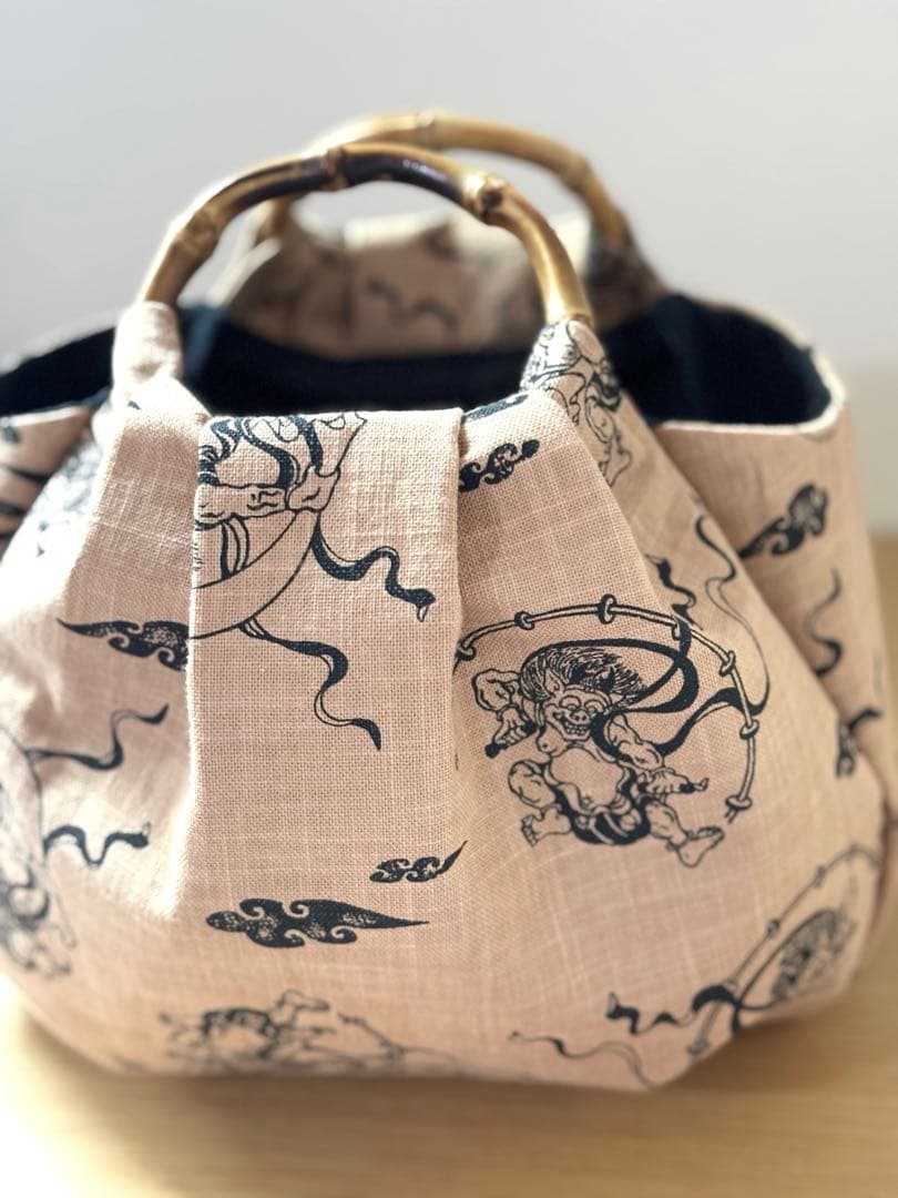 和装バック　着物バック　和柄コットン生地・風神雷神（ベージュ）