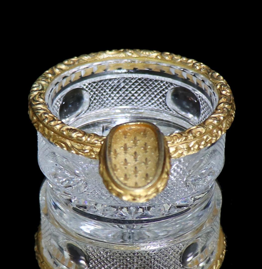 オールド・バカラ ブロンズ装飾 百合の紋章 切子 灰皿 ユリ 小物入れ 置物