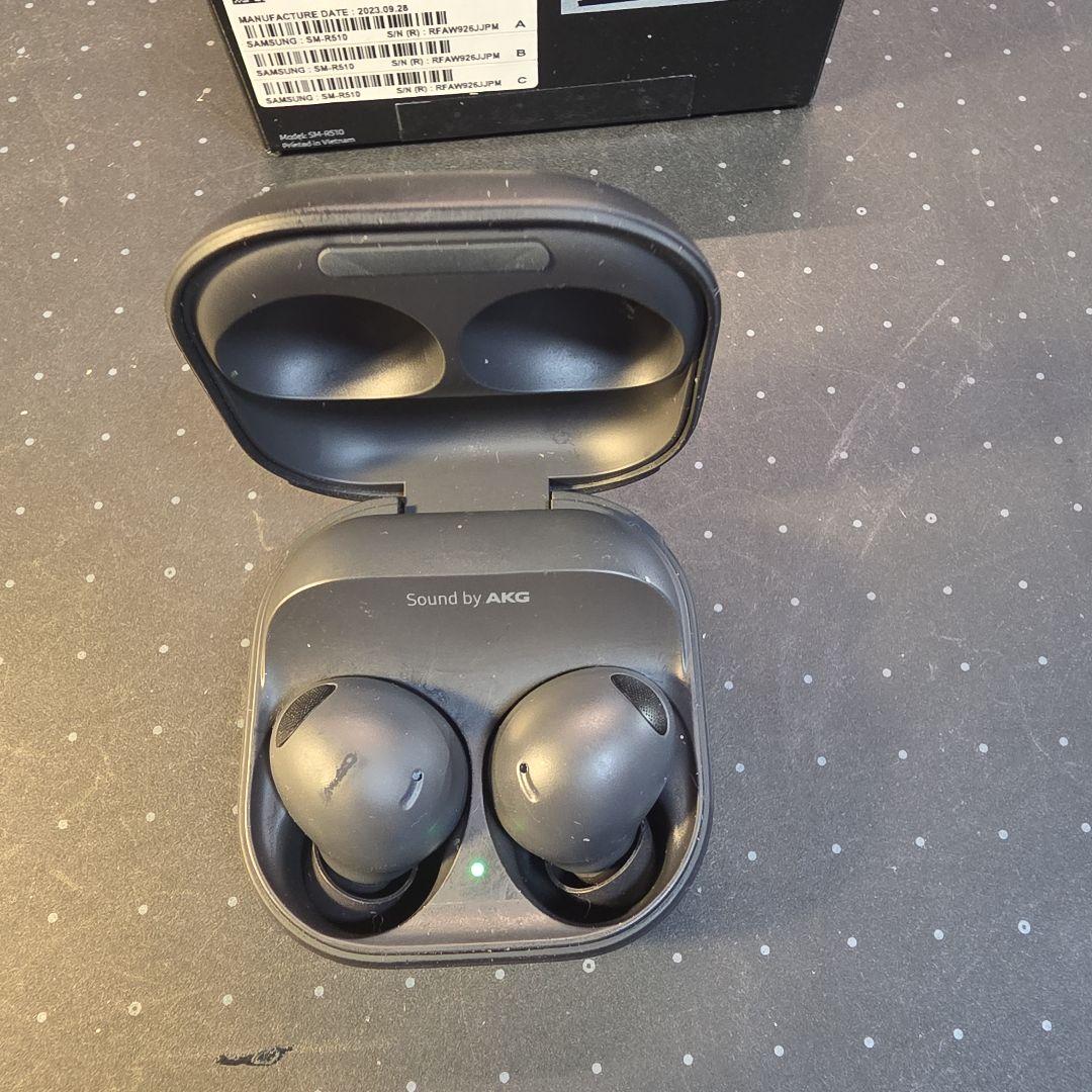 美品 GalaxyBuds2Pro グラファイト イヤーピースおまけ付き