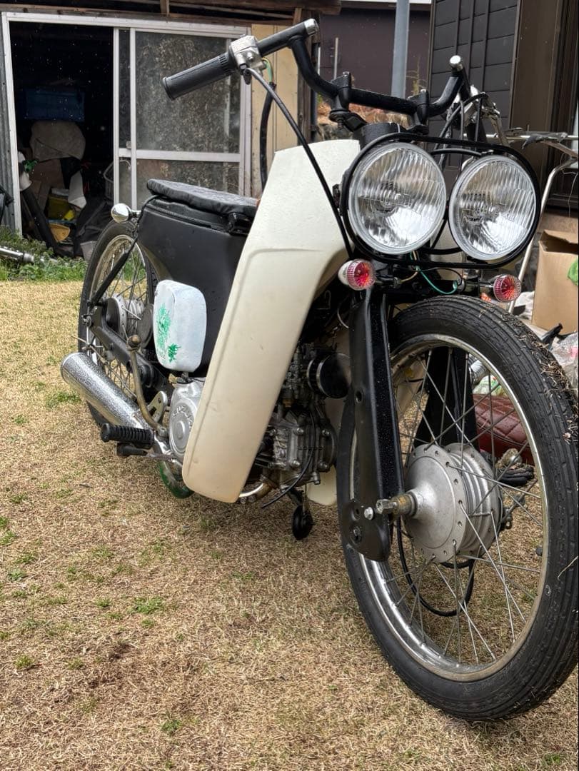 ズーマーヘッドライト　デカ目