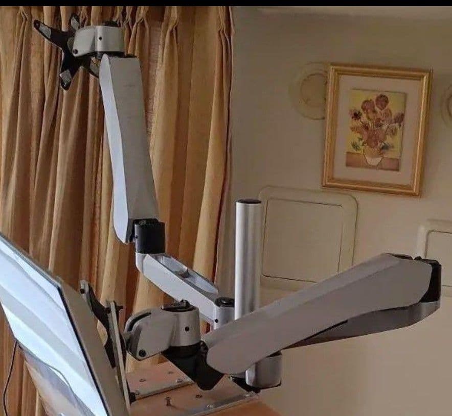 ⑦SANWA SUPPLY 水平垂直液晶モニターアーム 2面 CR-LA1007