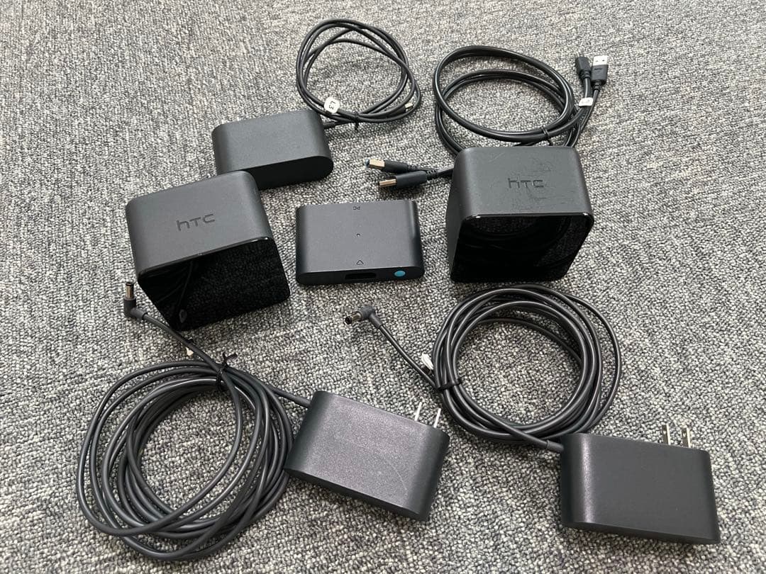 HTC Vive Pro 一式 (HMDのスピーカーとフェイスクッションなし)