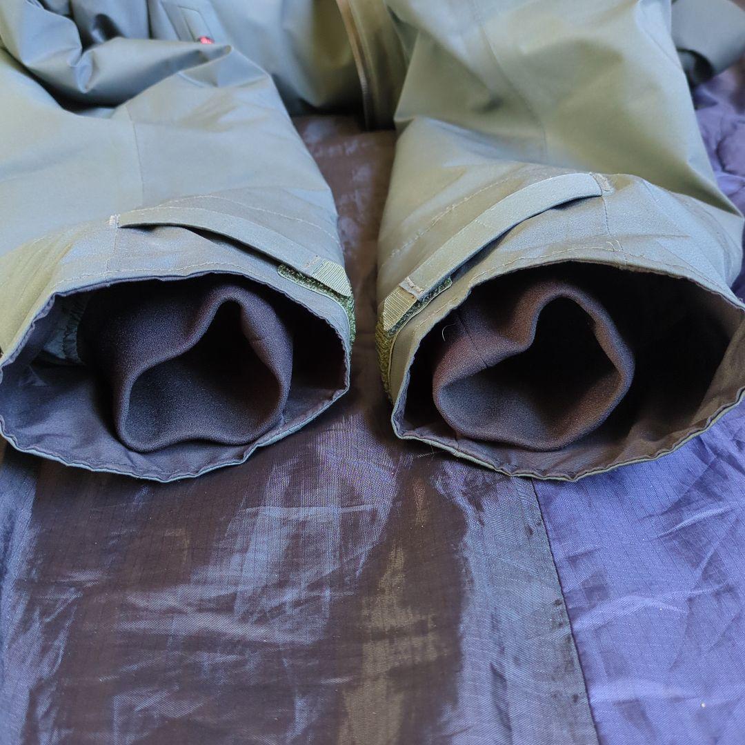 DAIWA　GORE-TEX　ウィンタースーツ　DW-1921　色グリーン