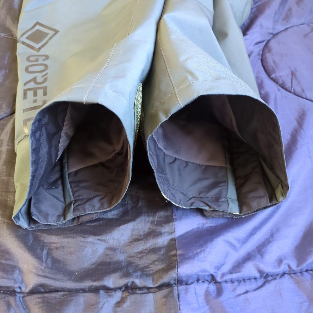 DAIWA　GORE-TEX　ウィンタースーツ　DW-1921　色グリーン