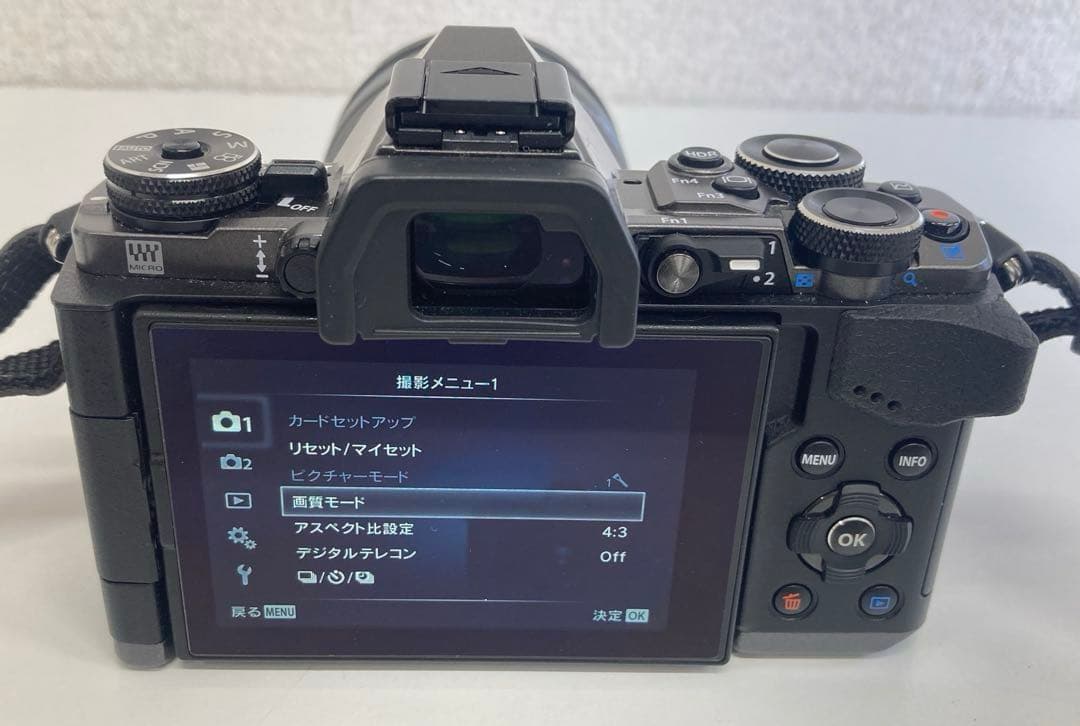 OLYMPUS オリンパスOM-D E-M5II ミラーレス一眼カメラ ブラック