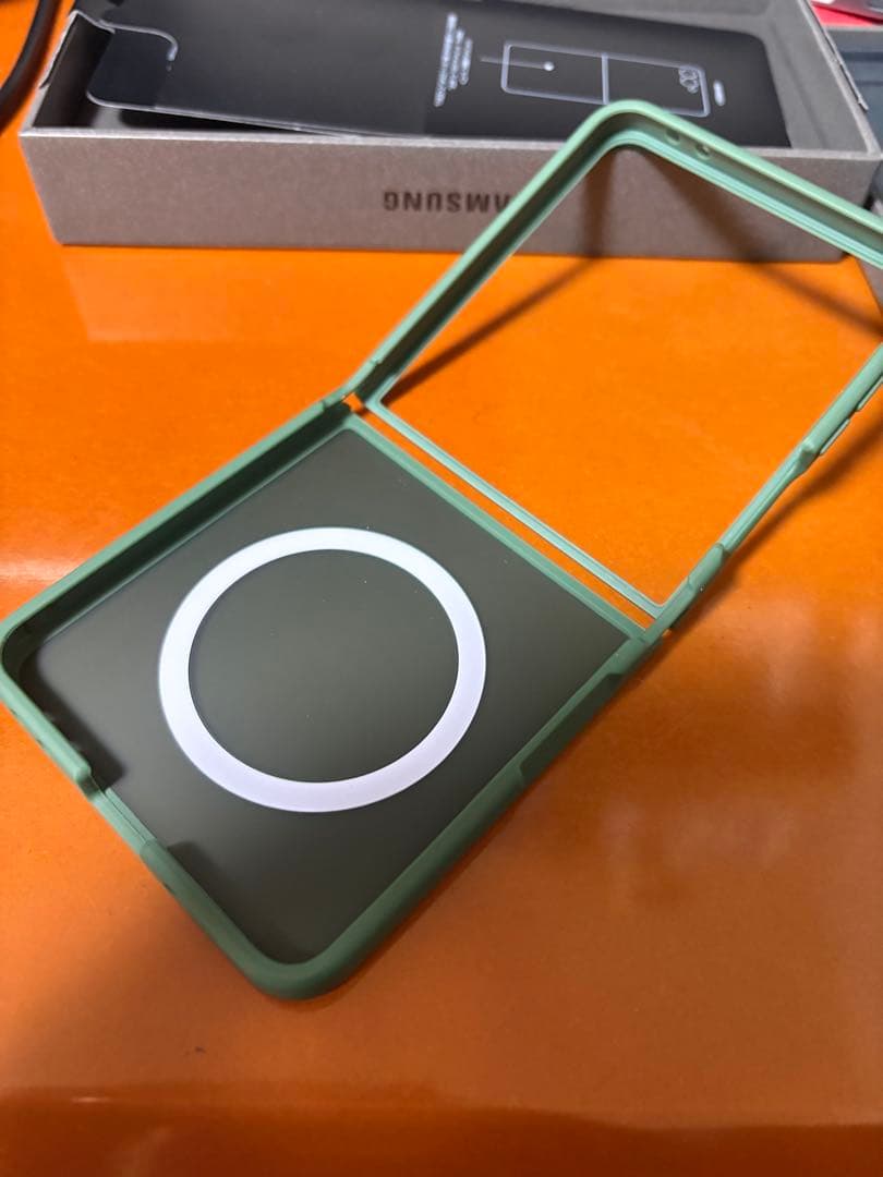 G*n様 Samsung zflip 7 ミント　256G SIMフリー