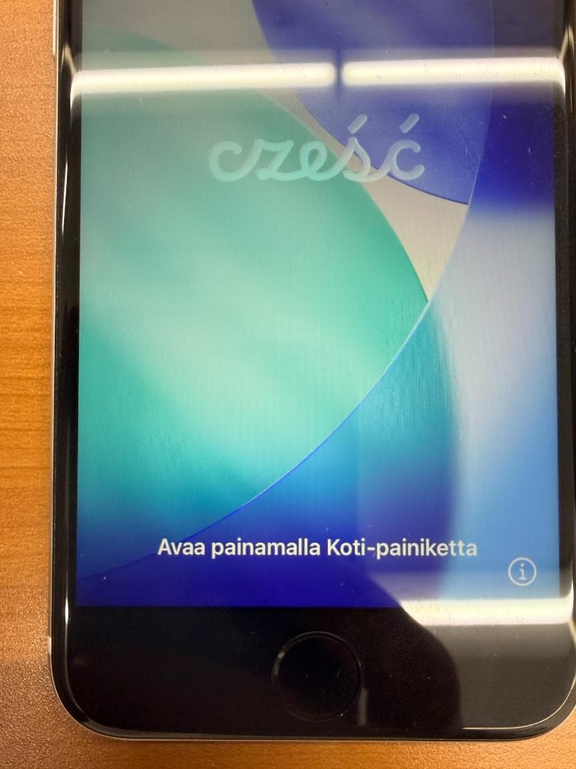 か*ん様 iPhone SE 第2世代 A2296 動作確認済 ID 43FD