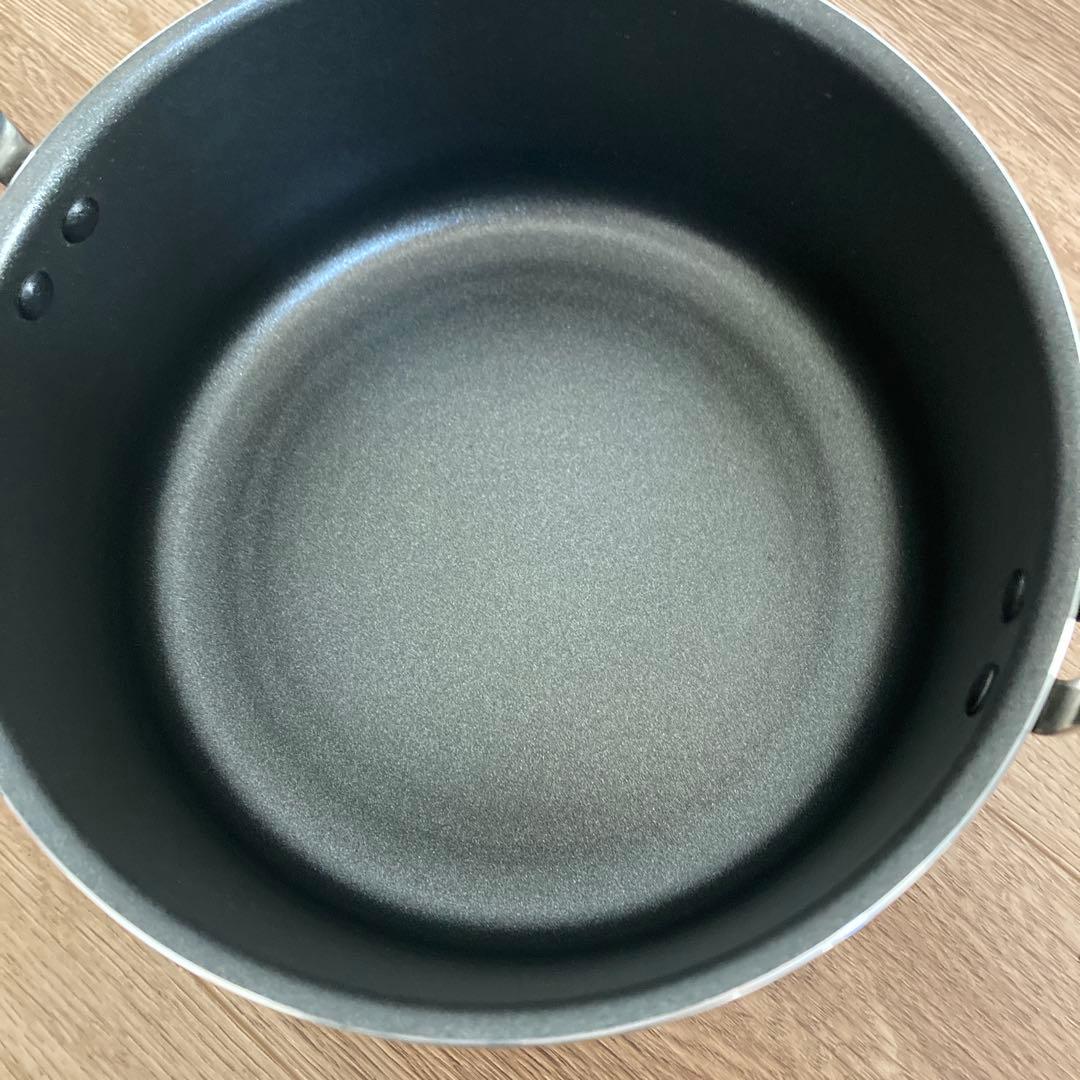 美品サーモスシャトルシェフ　送料込み