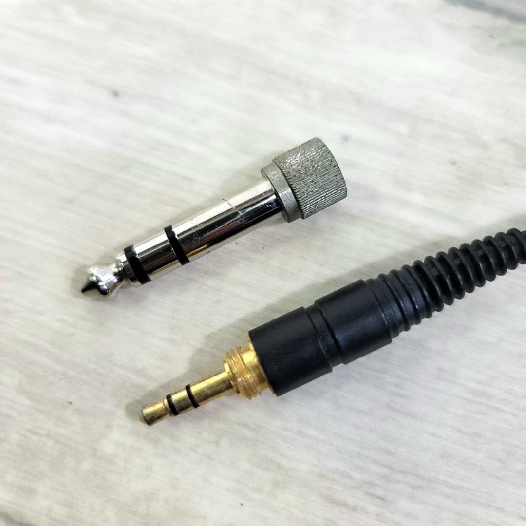 【良品】AKG 開放型ヘッドホン K501