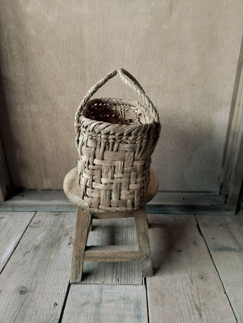 月*陽様 信州安曇野の山葡萄かごバック。里山手仕事