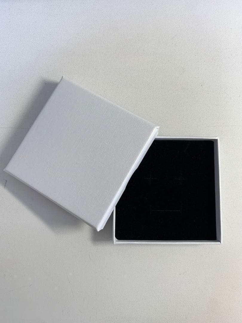 ナンシー様　特別クリアランス　２ｃｔ　片耳　PT天然ダイヤモンドピアス