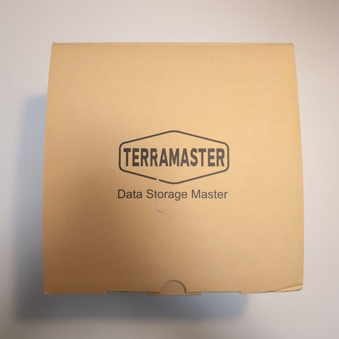 【極美品】TerraMaster F2-425 NAS 2ベイ
