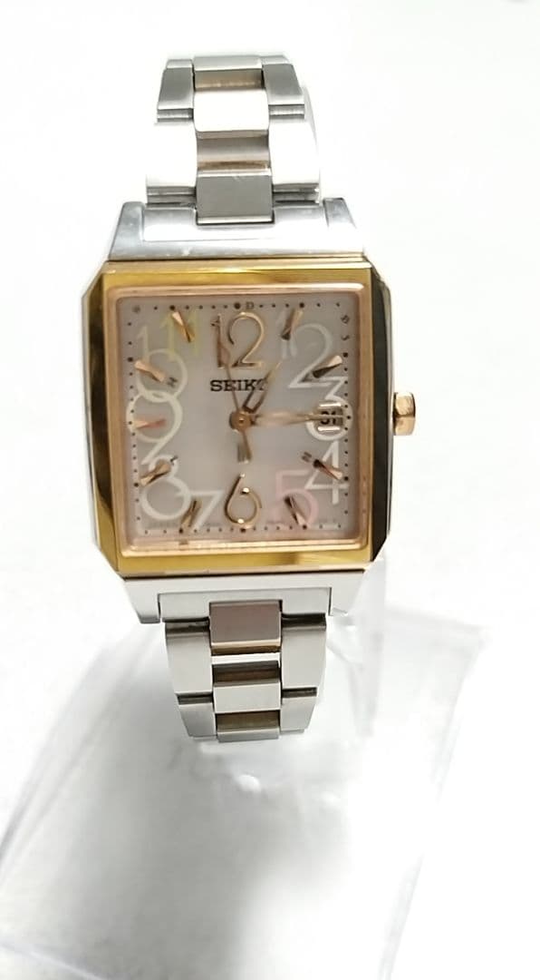 【美品】セイコー　ルキア　電波ソーラー 　レディース　ピンク　文字盤　【稼働品】