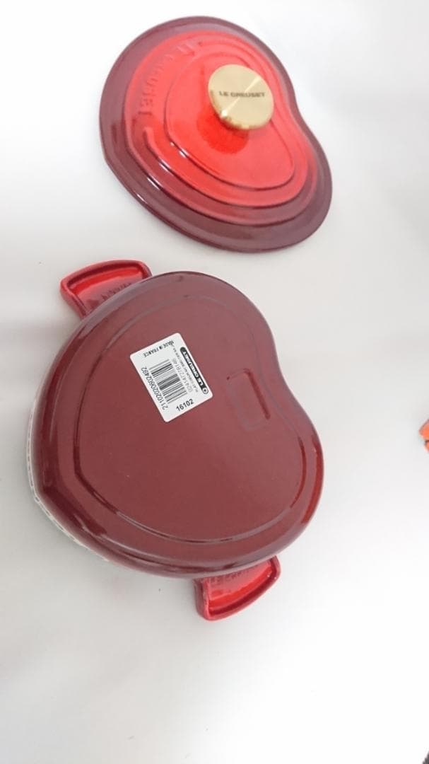 レア　入手困難　ルクルーゼ 　プレートダムール　チェリーレッド　ゴールドツマミ