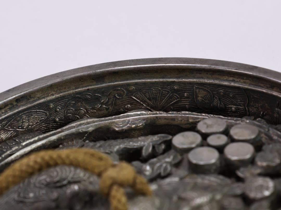 前田家伝来　江戸期　天下一中嶋和泉守貞次作　松竹梅五曜玄武紋様　古鏡　蒔絵共箱