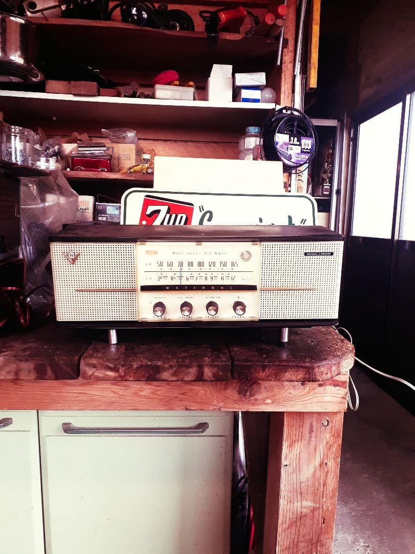 ヴィンテージnational真空管ラジオ