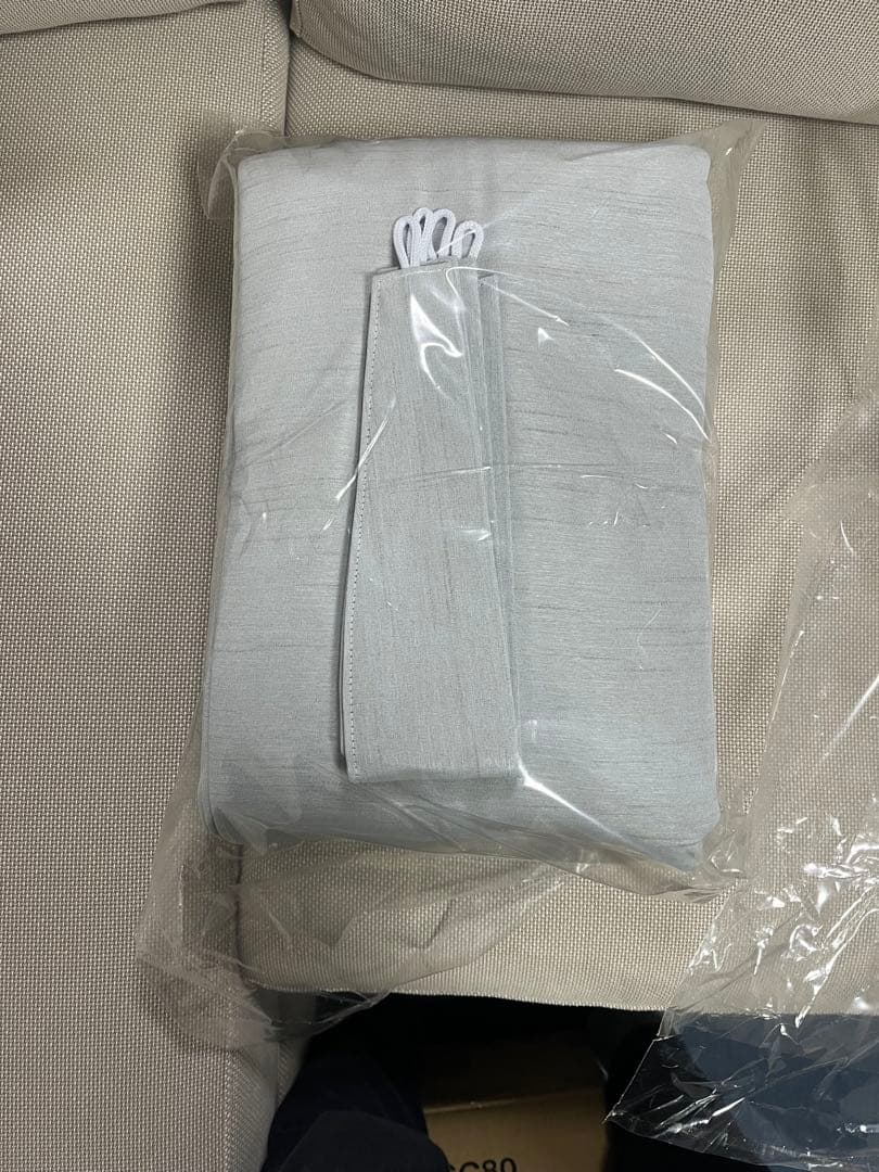 グレーカーテン