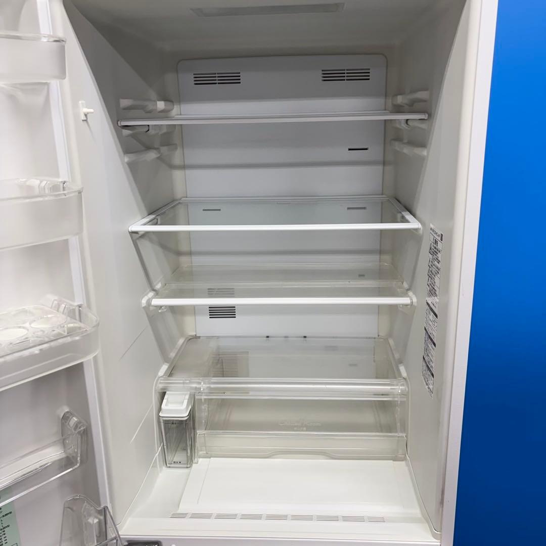 700 大型冷蔵庫　一人暮らし〜四人暮らし　自動製氷機　左開き　半年保証　極美品