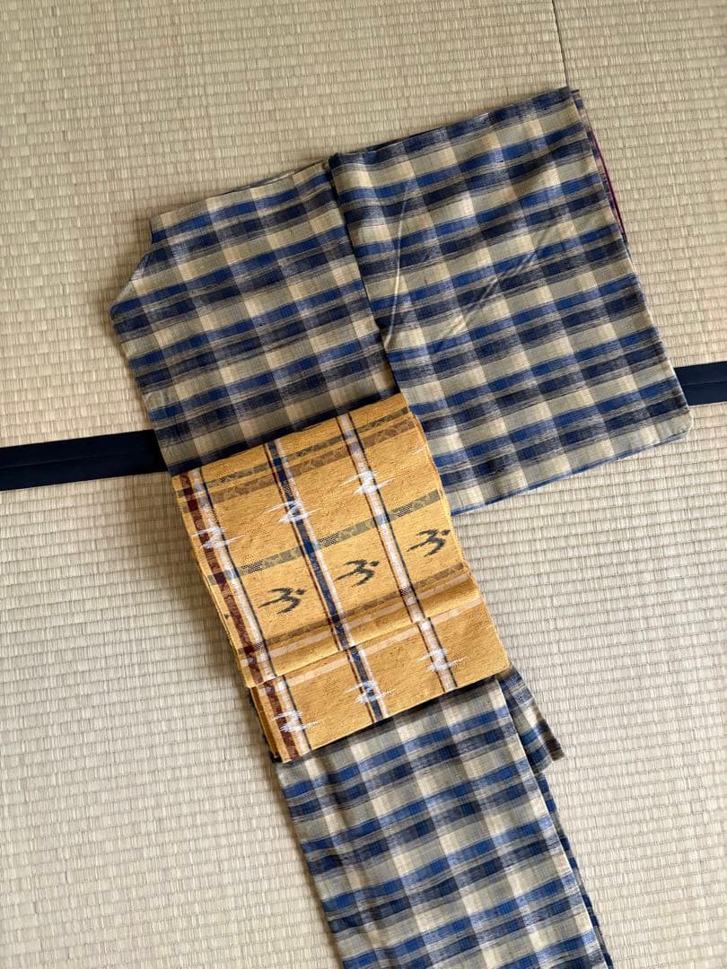 手織り八寸帯　琉球っぽい柄