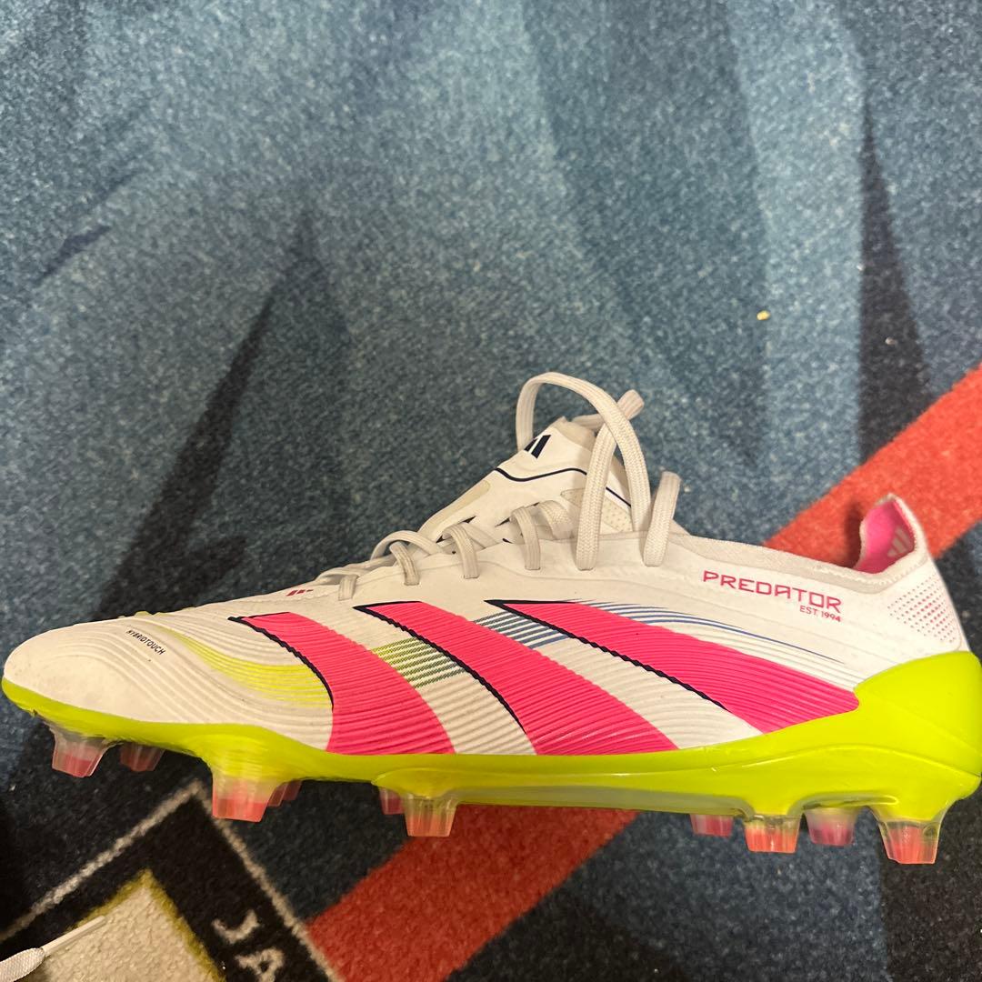 adidas Predator サッカーシューズ ホワイト/ピンク/イエロー