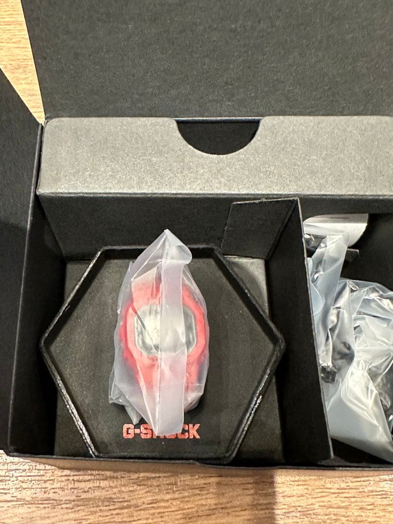 【新品】 G-SHOCK nano DWN-5600-4JR　レッド CASIO