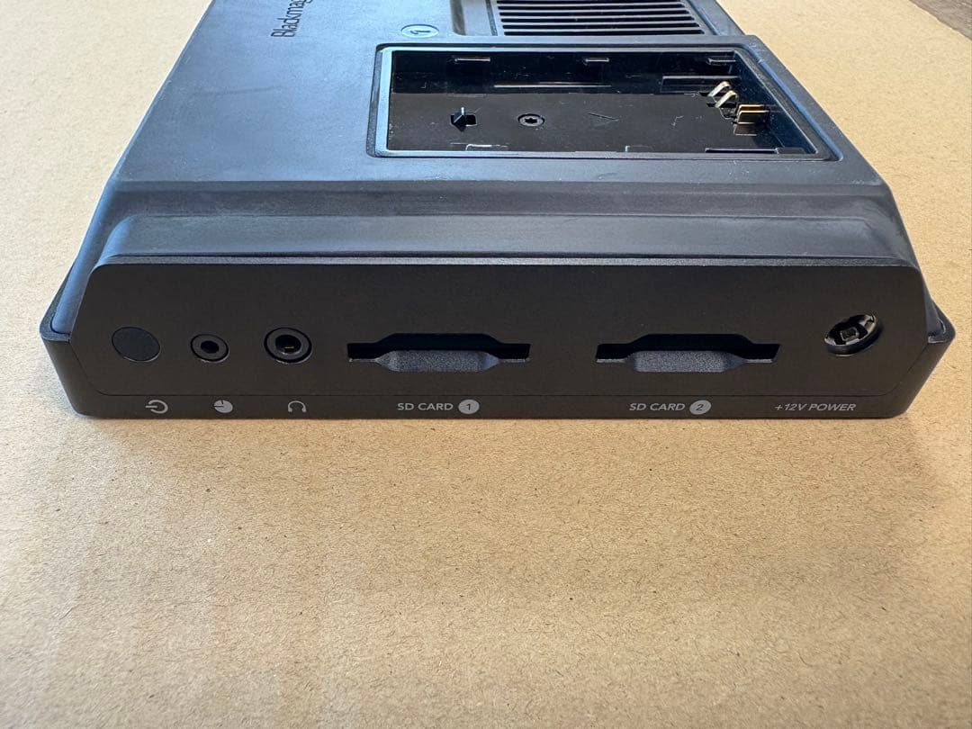 ディスプレイ・モニター本体 video assist 4K