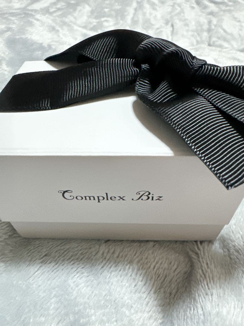 Complex Biz レディアリーストーン ポニー(ペールピンク)