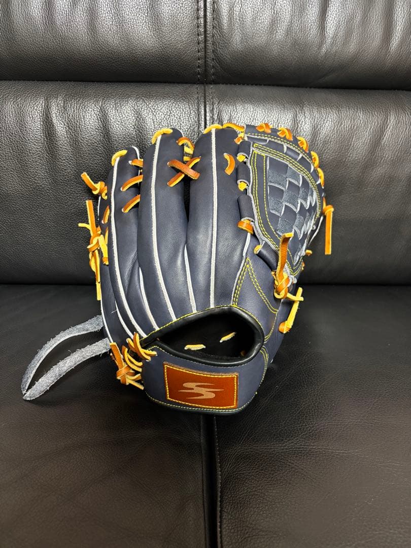 すみれスポーツ　硬式用オーダーグラブ