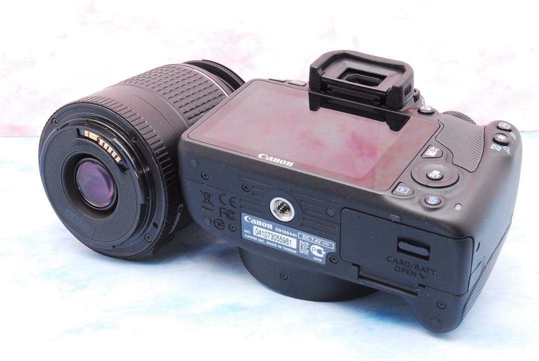 キャノン Kiss X7★S数極少★一眼レフカメラ★軽量＆高性能★初心者向け