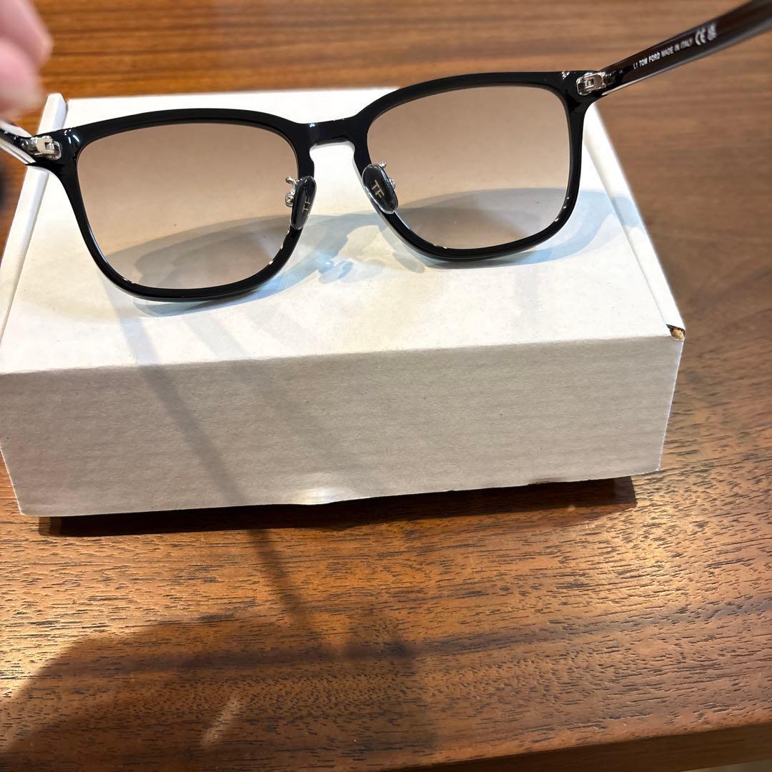 美品・TOM FORD トムフォード サングラス