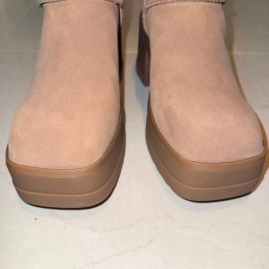 UGG モクシーチェルシー　厚底　ムートンブーツ　25cm