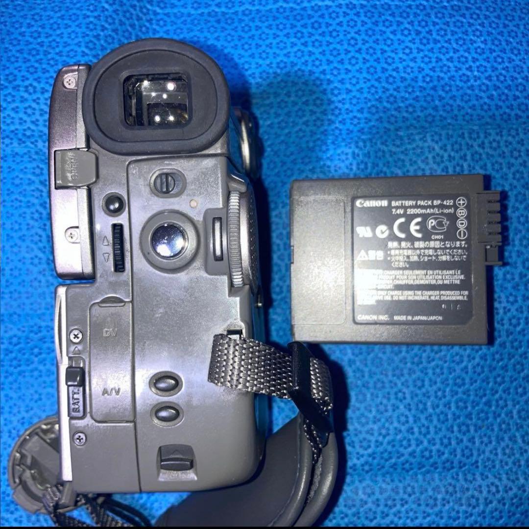 Canon ＩＸＹ　DVデジタルビデオカメラDM-P V２.充電池二個付