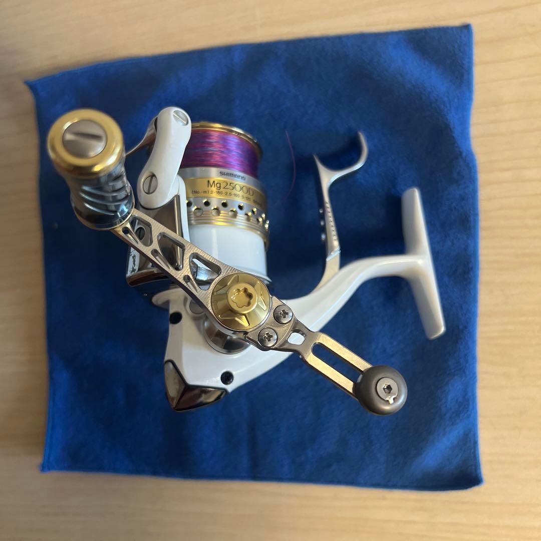 シマノ BB-X TECHNIUM Mg White Special 2500D