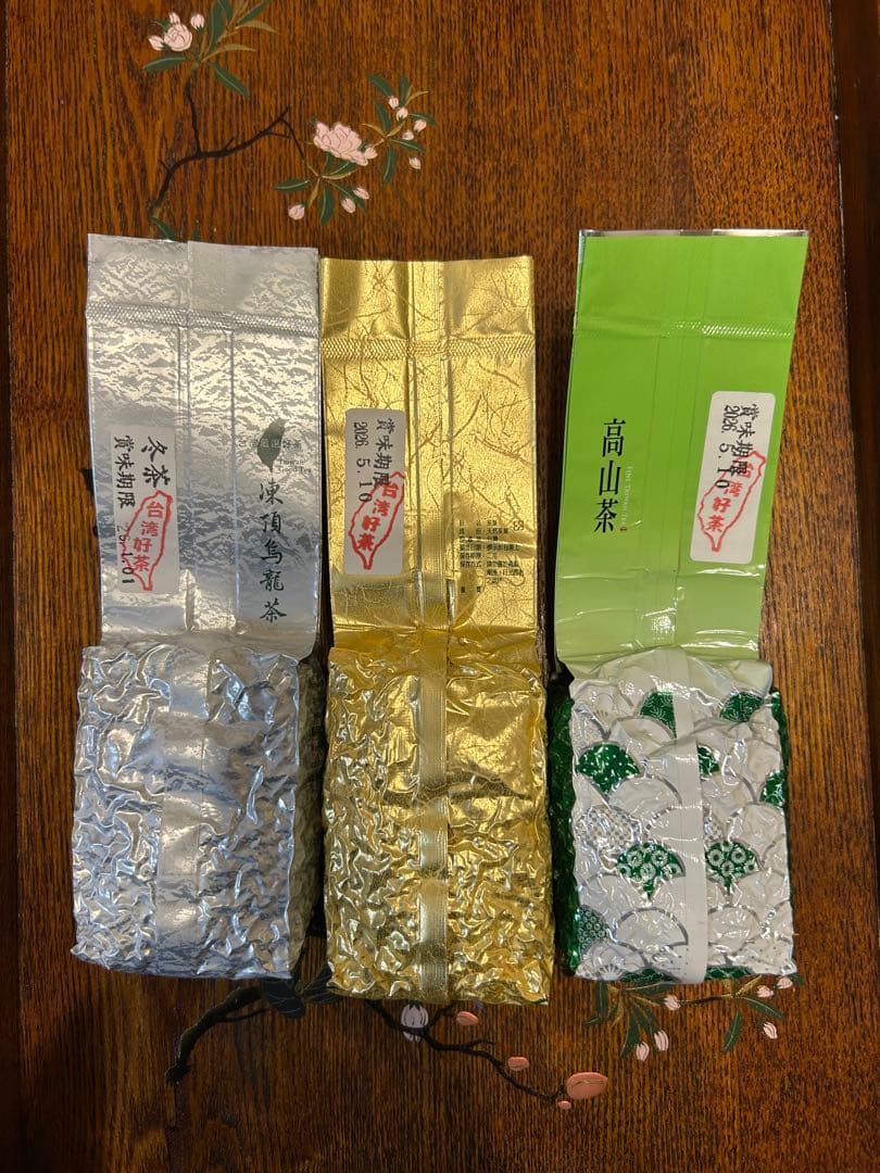 【台灣好茶】福袋 セットA 鹿谷凍頂烏龍茶、阿里山高山茶翠玉 、金萱