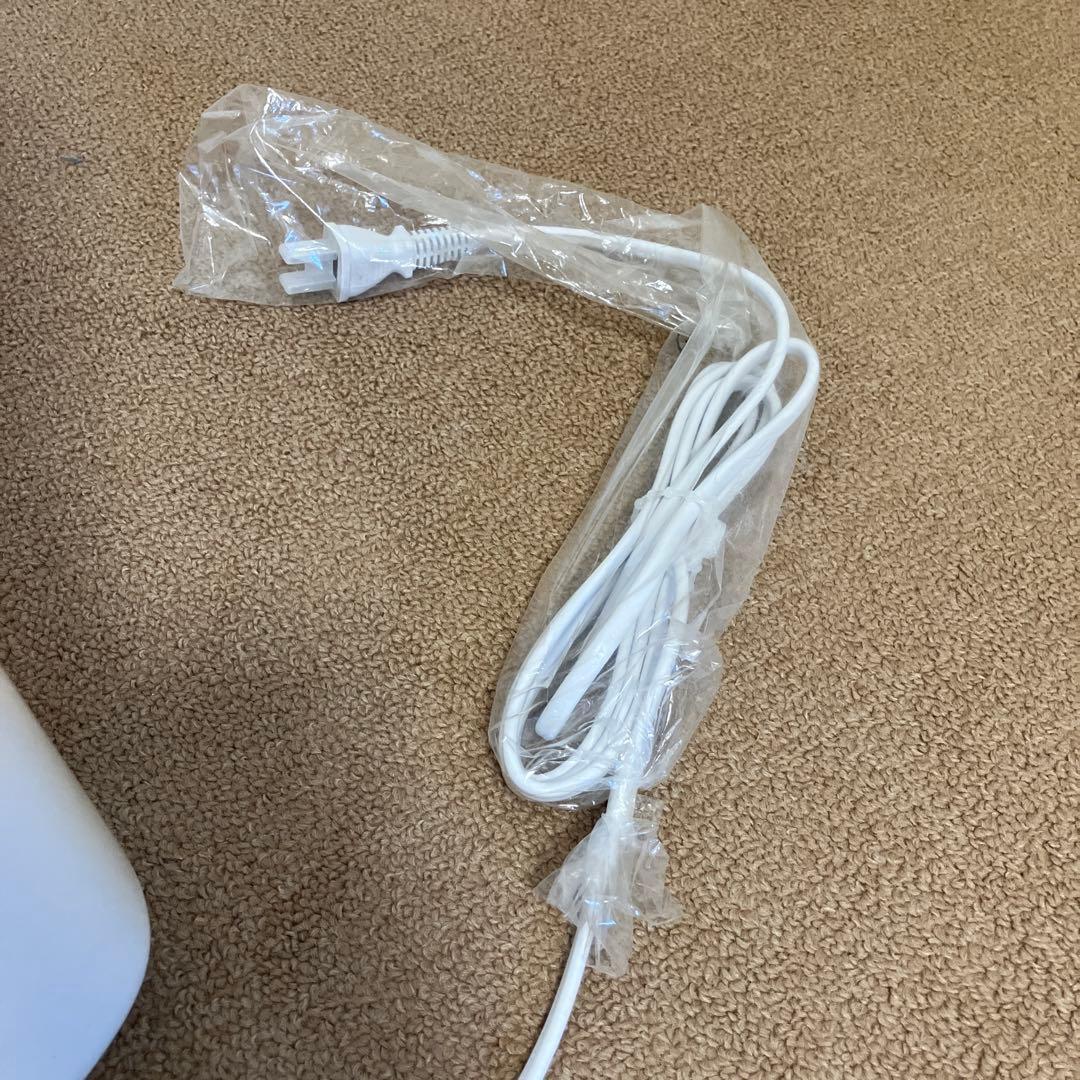 新品未使用　SHARP 衣類除湿乾燥機　ホワイト CV-N71-W