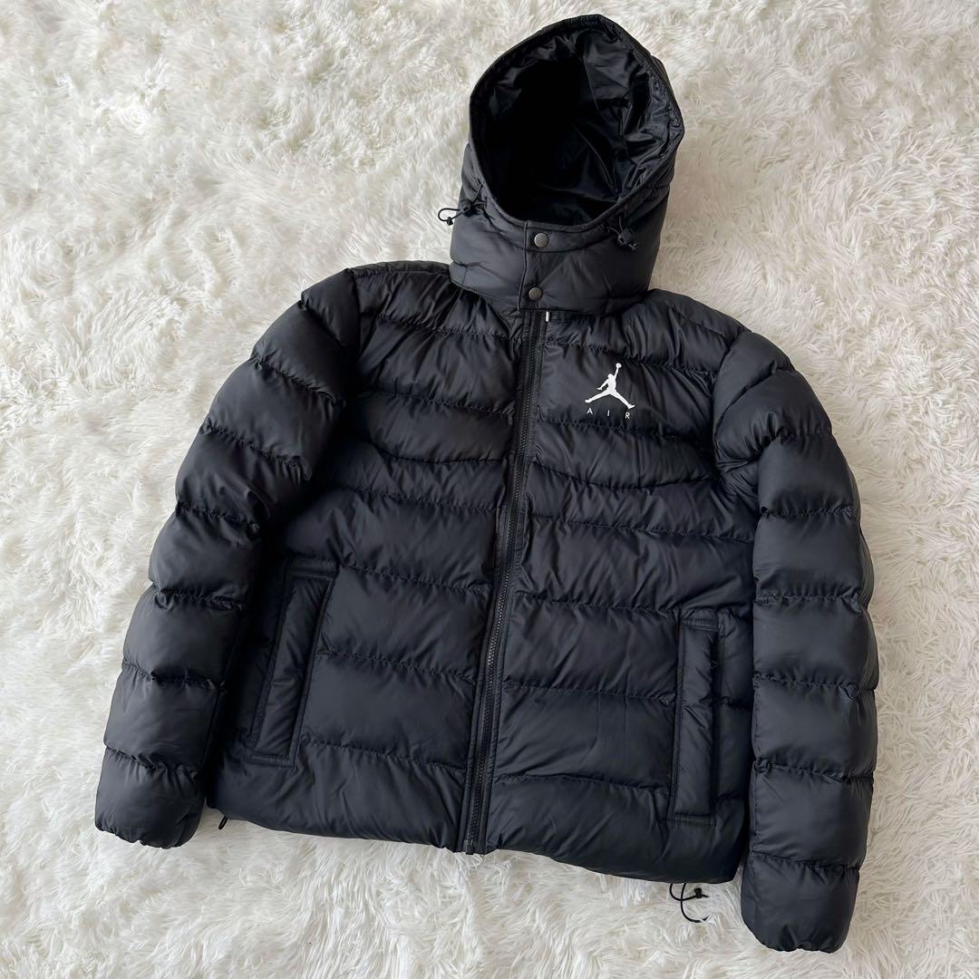【2WAY】AIR JORDANダウンジャケット肉厚 ワンポイント刺繍ロゴ