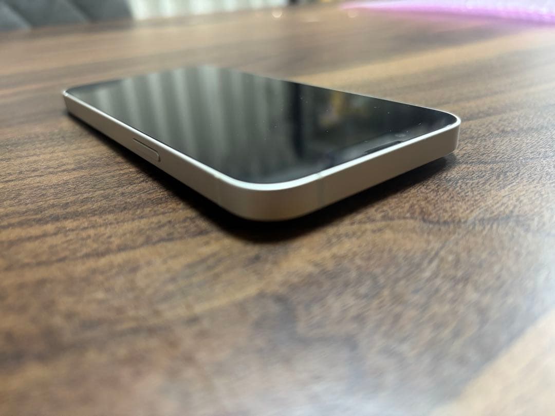 Apple iPhone 13 ホワイト 128GB 美品