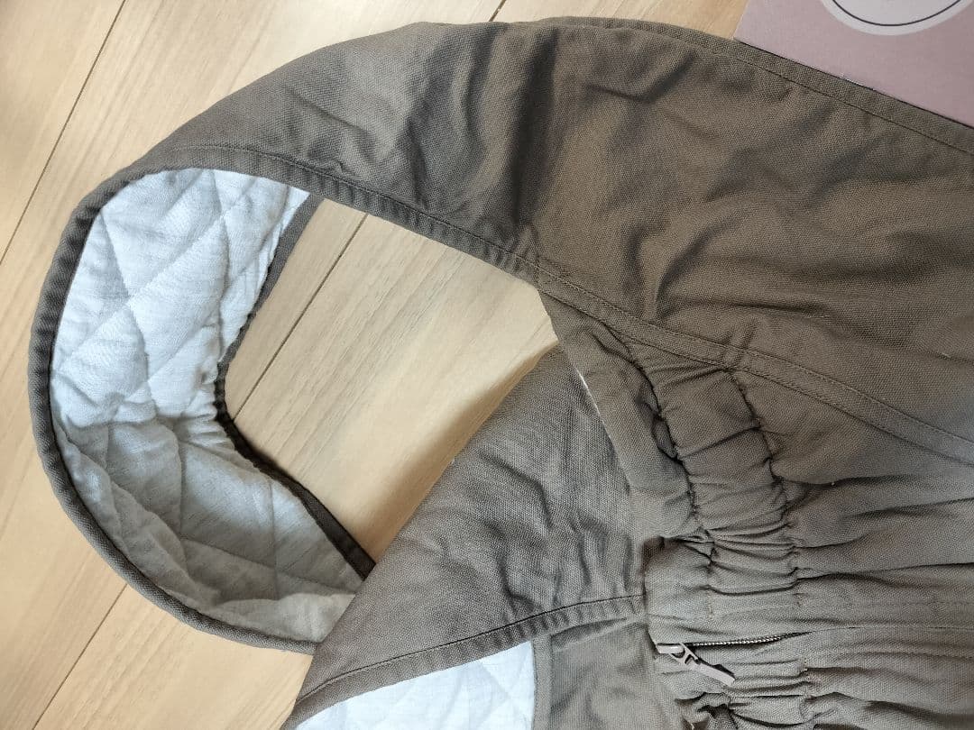 エアリコ　サイズ2　グレイッシュブラウン抱っこ紐・おんぶ紐