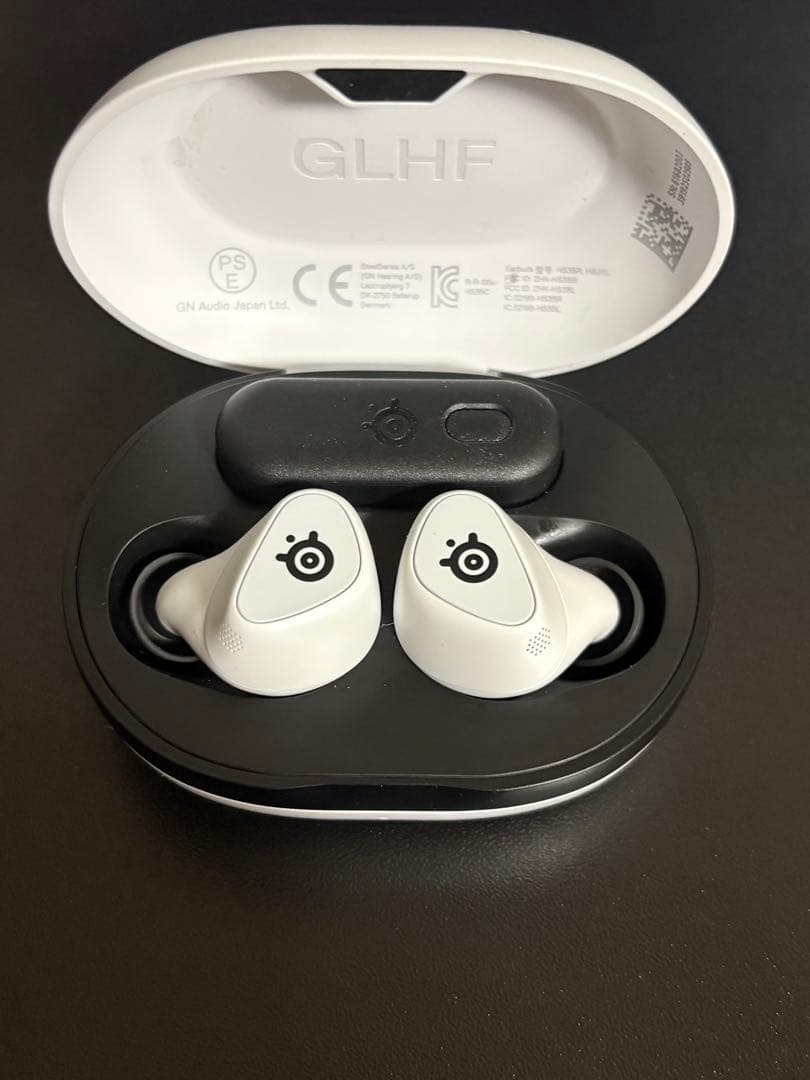 イヤホン SteelSeries Arctis Gamebuds