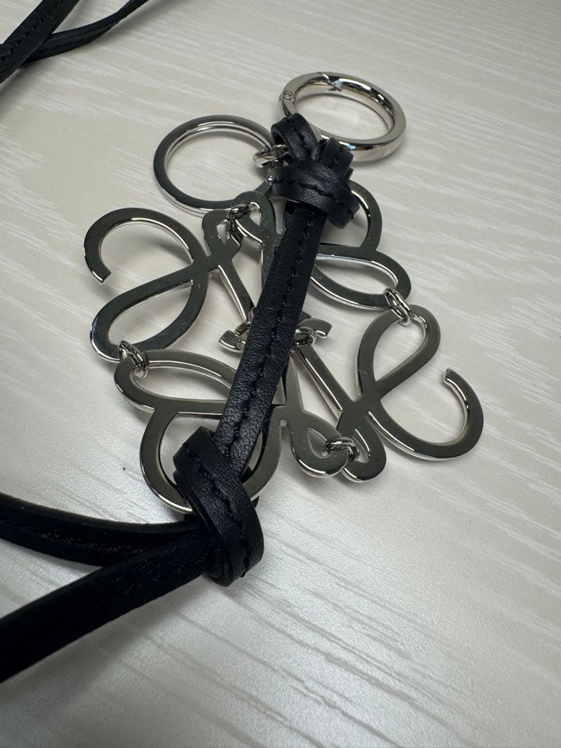 LOEWE ロエベ アナグラムチャーム