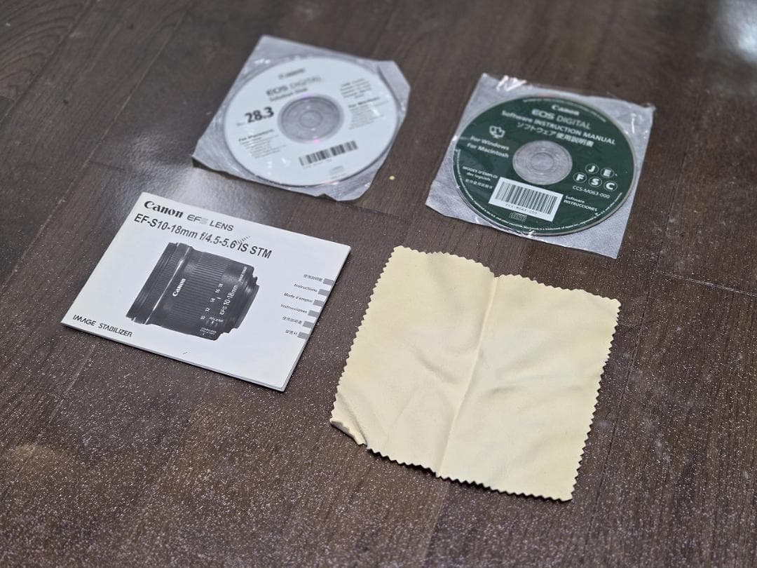 Canon EOS KISS X7i　デジタル一眼レフ　付属品有