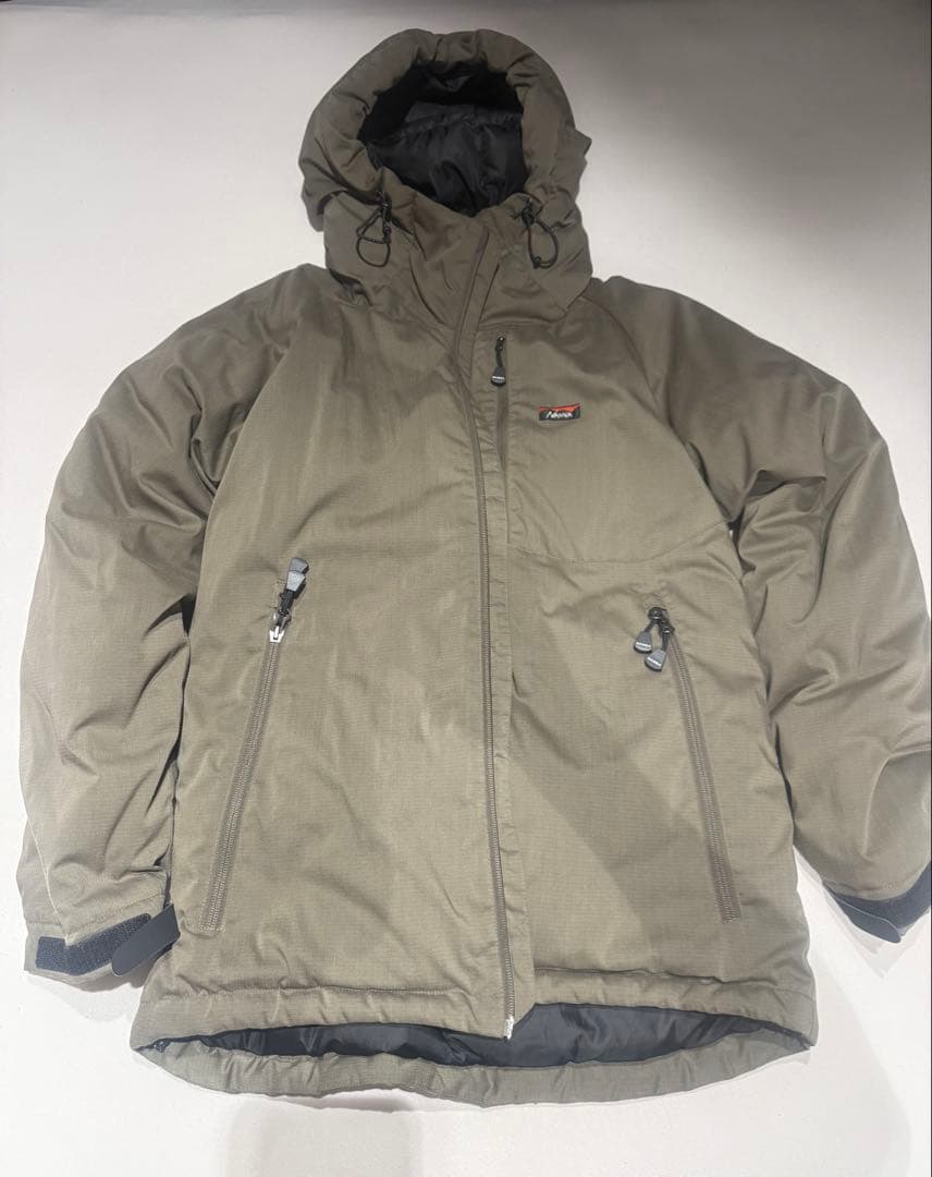 NANGA フード付きダウンジャケット