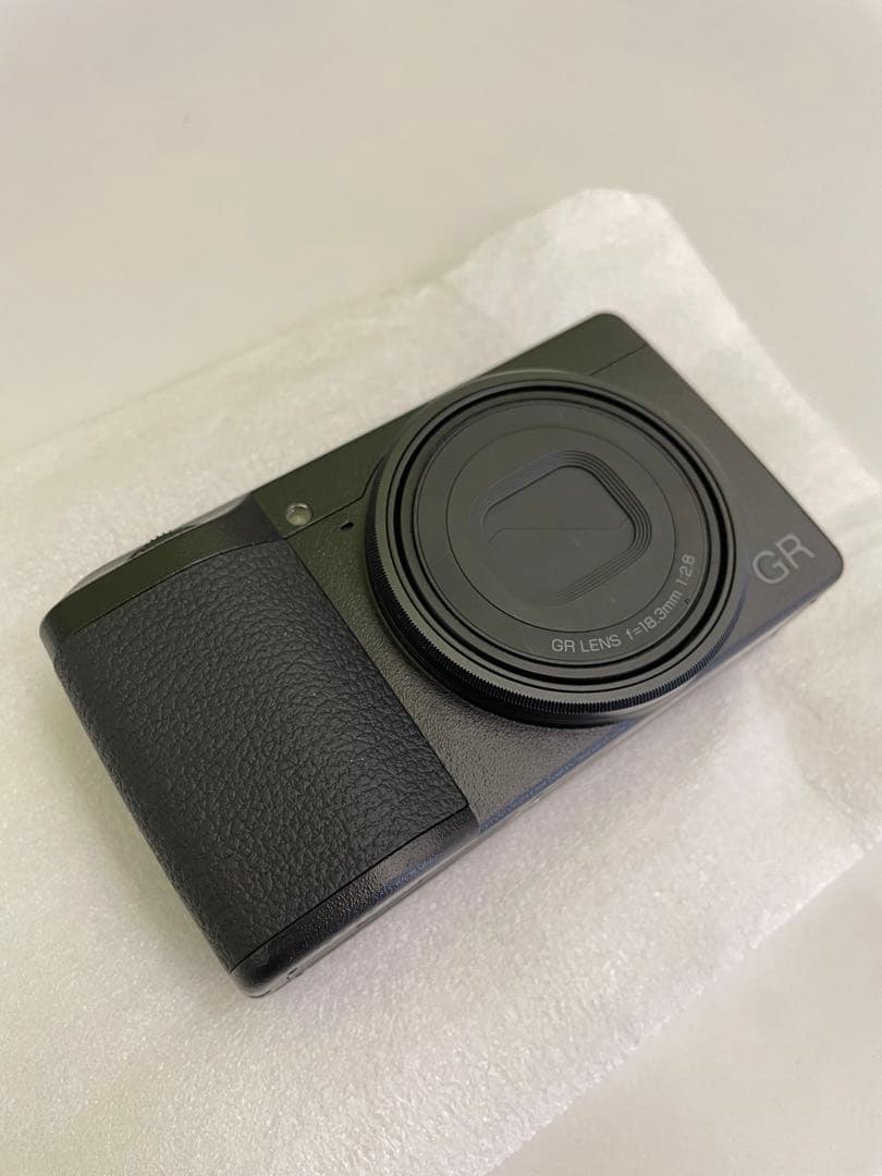【1/31まで限定価格】 RICOH GRIII ショット回数1258回